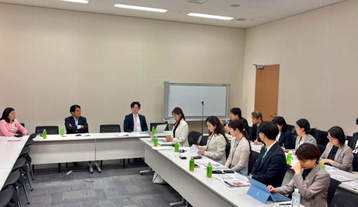 自民党「シェアリングエコノミー推進議員連盟」総会において、「家事支援サービスの制度設計」および「ソーシャルインパクト評価」について議論しました